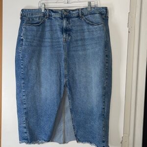 Torrid denim pencil skirt with a front slit and a frayed hem 20